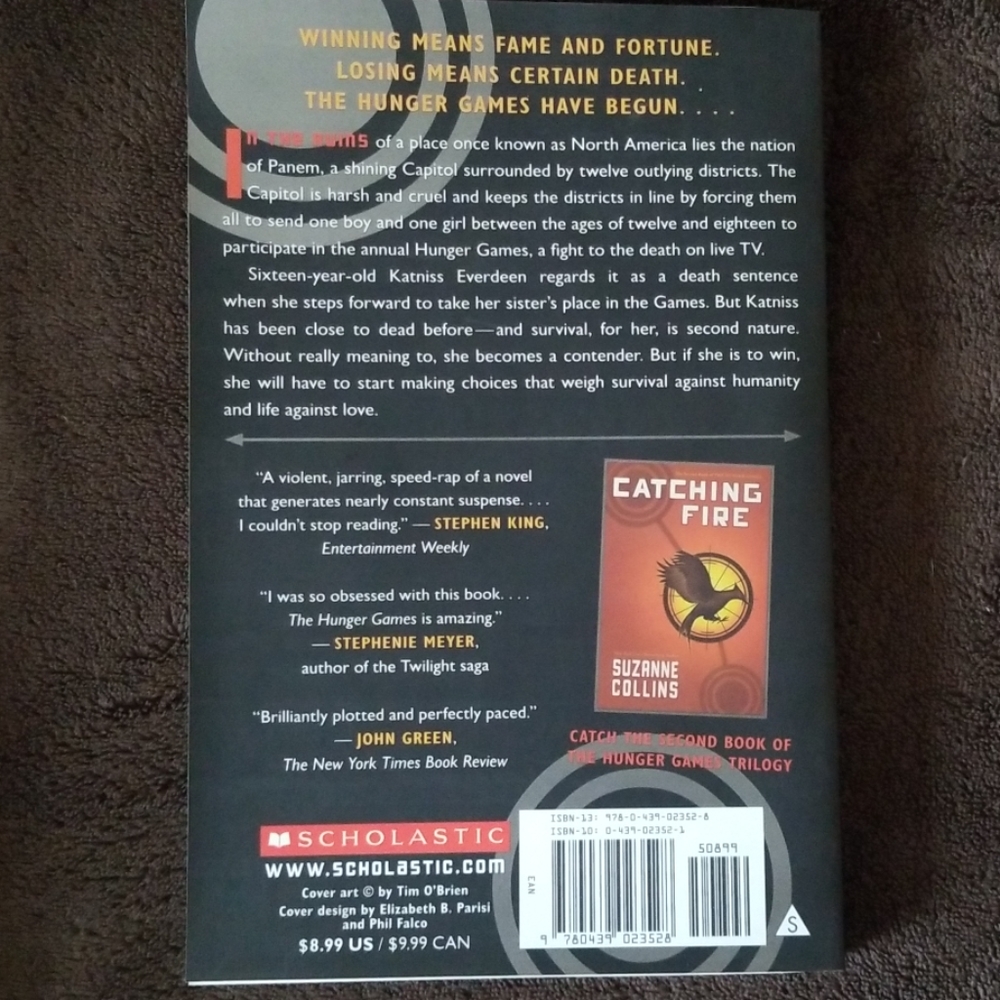 Hunger Games Book 1 - Picture 2 of 3